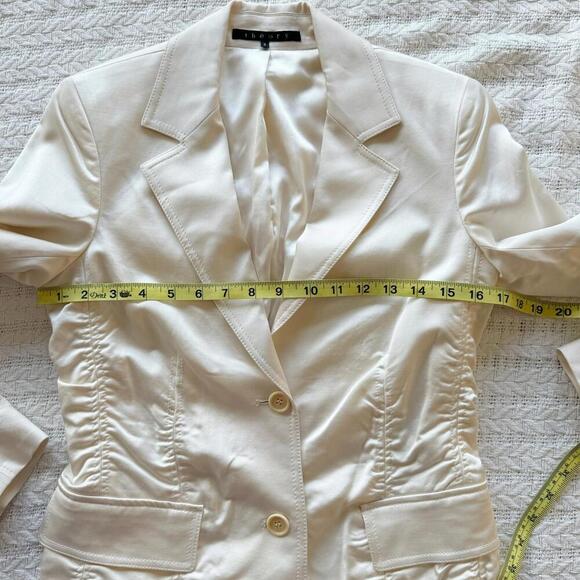 Theory Women's Cream Satin Rushed & Tailored Blazer - Size S - Picture 5 of 9